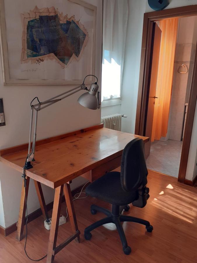 Appartamento Camera A Milano Zona Nolo Cimiano Esterno foto