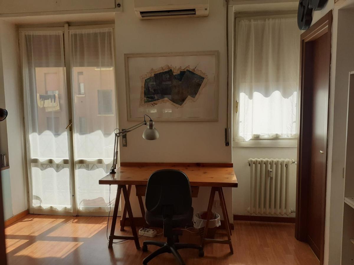 Appartamento Camera A Milano Zona Nolo Cimiano Esterno foto