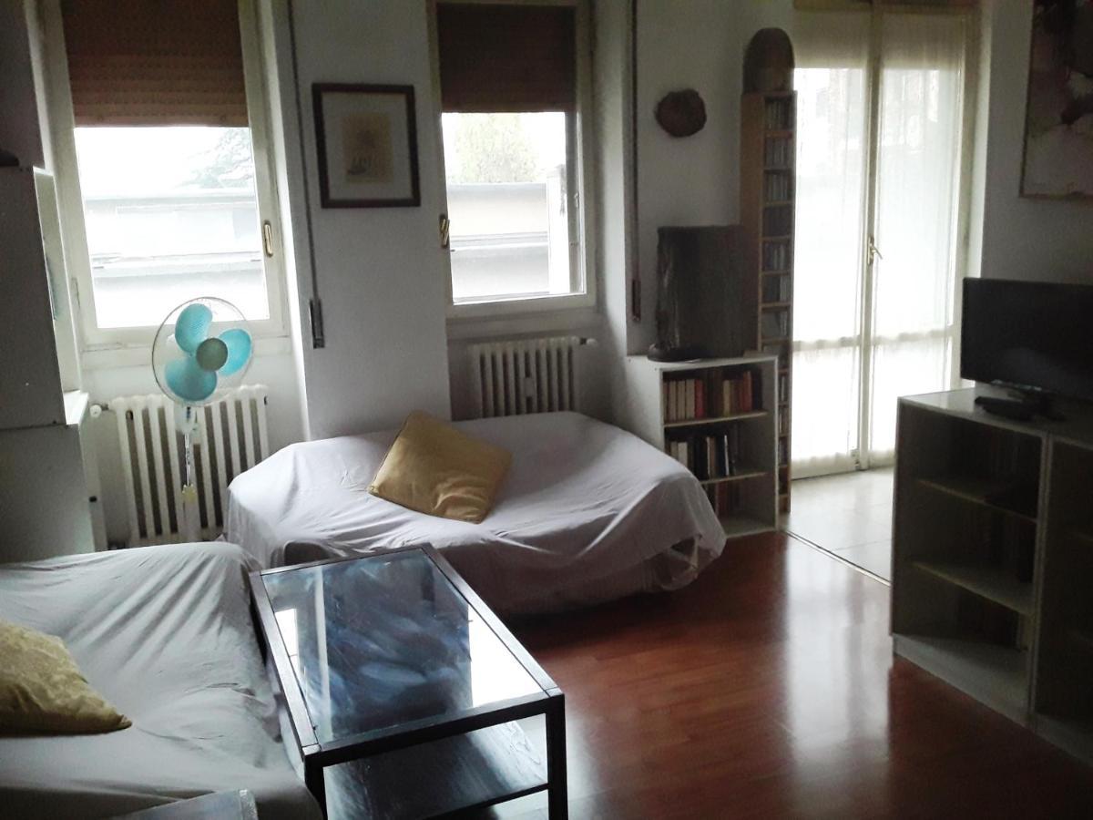 Appartamento Camera A Milano Zona Nolo Cimiano Esterno foto